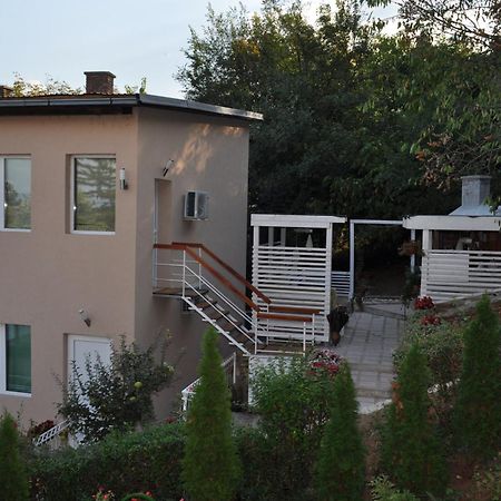 Studio Apartmani Pergolo Centar Соко Баня Екстериор снимка